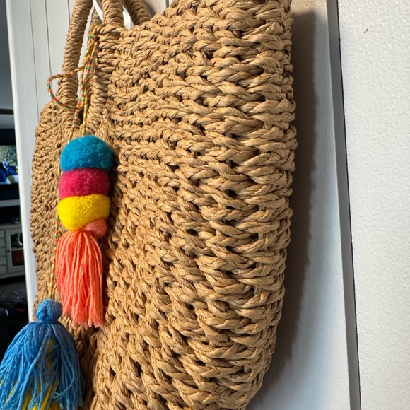 NWOT Woven Straw Tote with Colorful Tassels - Picture 3 of 9